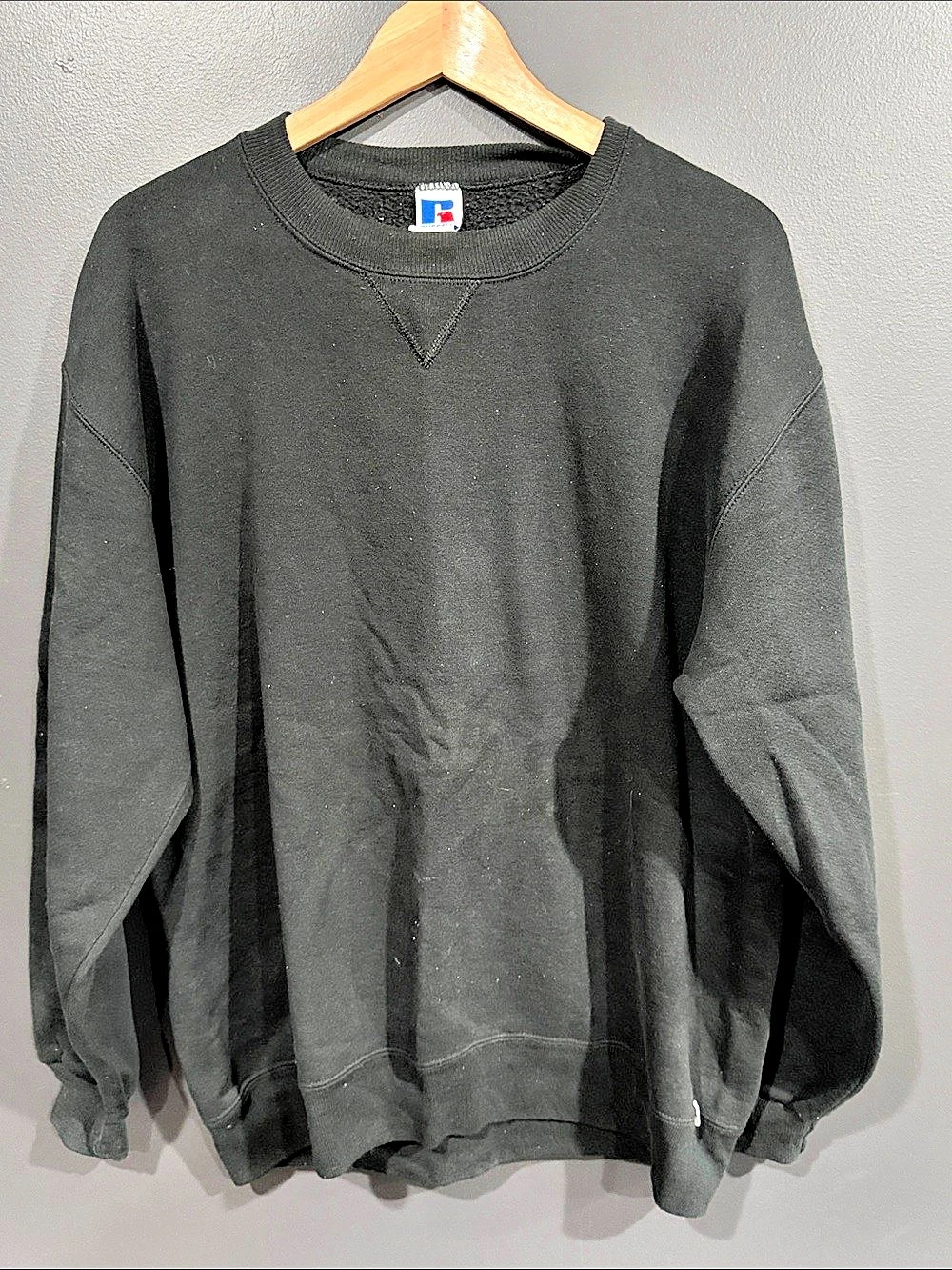 Russell Athletic Vintage Blank Crewneck Sweatshirt Crewneck Sweatshirt in Black